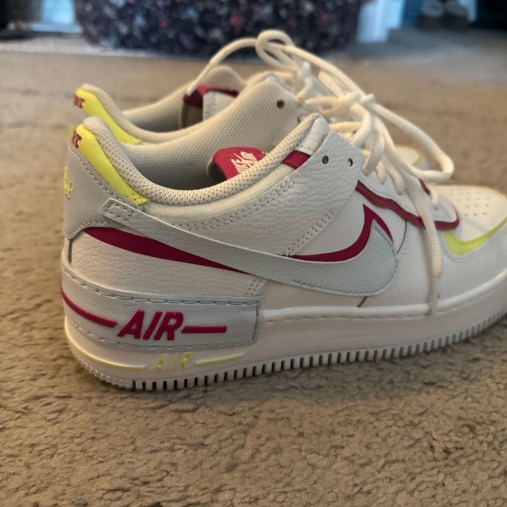 Nike Air Force 1 Low Sneakers - White and Pink